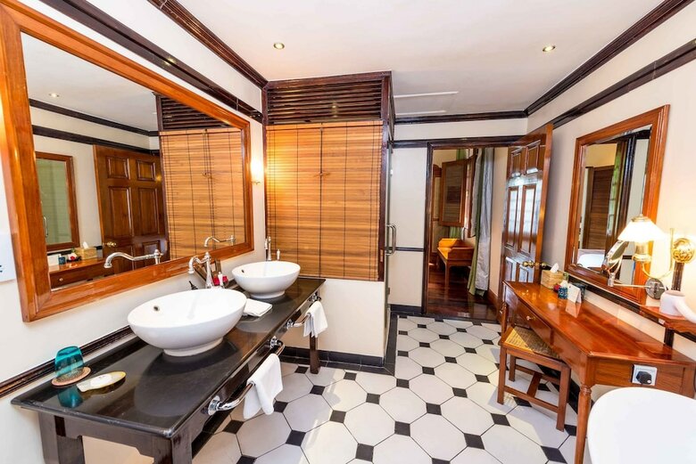 Savoy Hotel Yangon