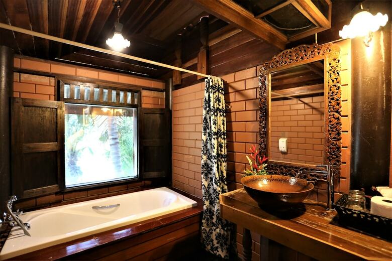 Apartamento Kaengkrachan Boathouse Paradise Resort