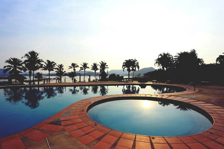 Apartamento Kaengkrachan Boathouse Paradise Resort