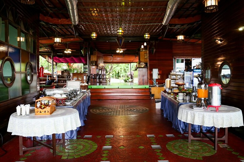 Apartamento Kaengkrachan Boathouse Paradise Resort