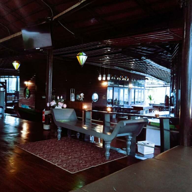 Apartamento Kaengkrachan Boathouse Paradise Resort