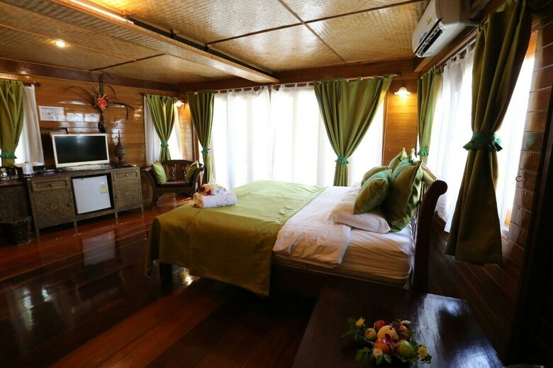 Apartamento Kaengkrachan Boathouse Paradise Resort