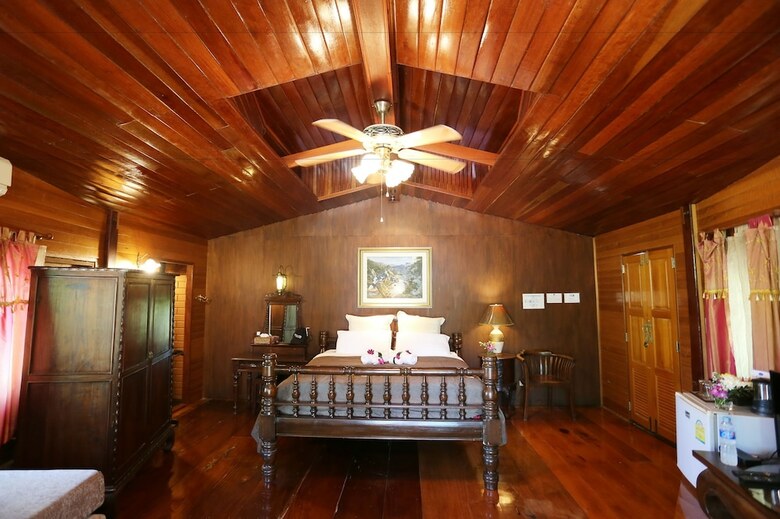 Apartamento Kaengkrachan Boathouse Paradise Resort