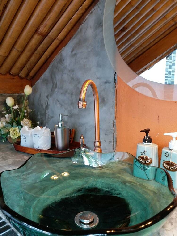 Apartamento Kaengkrachan Boathouse Paradise Resort