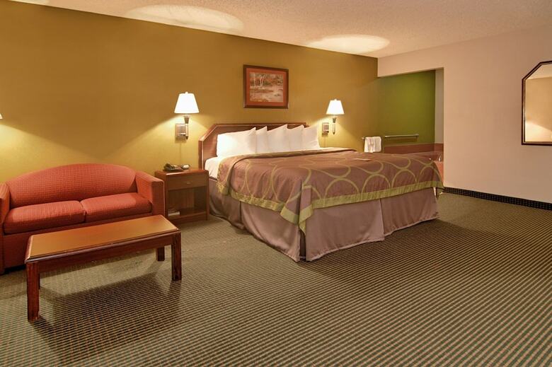 Motel Super 8 By Wyndham Houston/nasa/webster Area