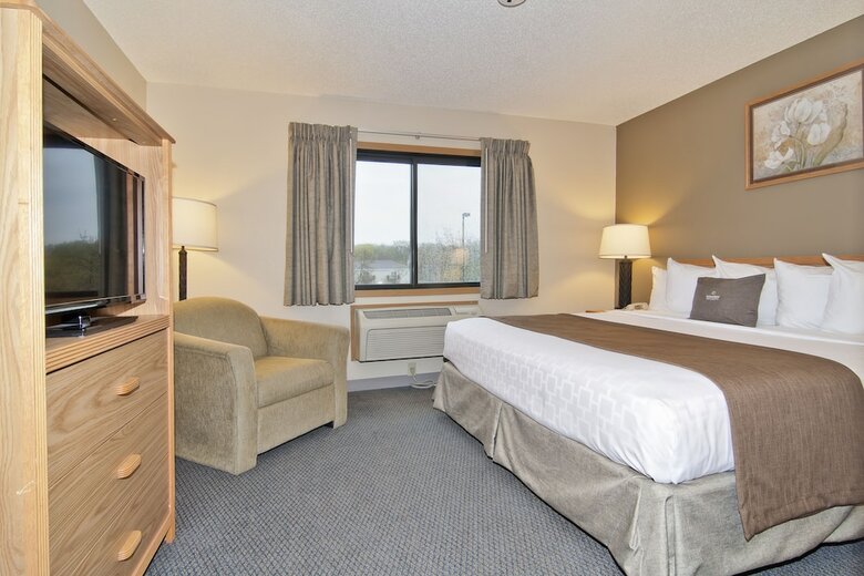 Boarders Inn & Suites By Cobblestone Hotels - Faribault