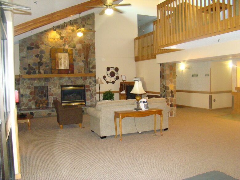 Boarders Inn & Suites By Cobblestone Hotels - Faribault