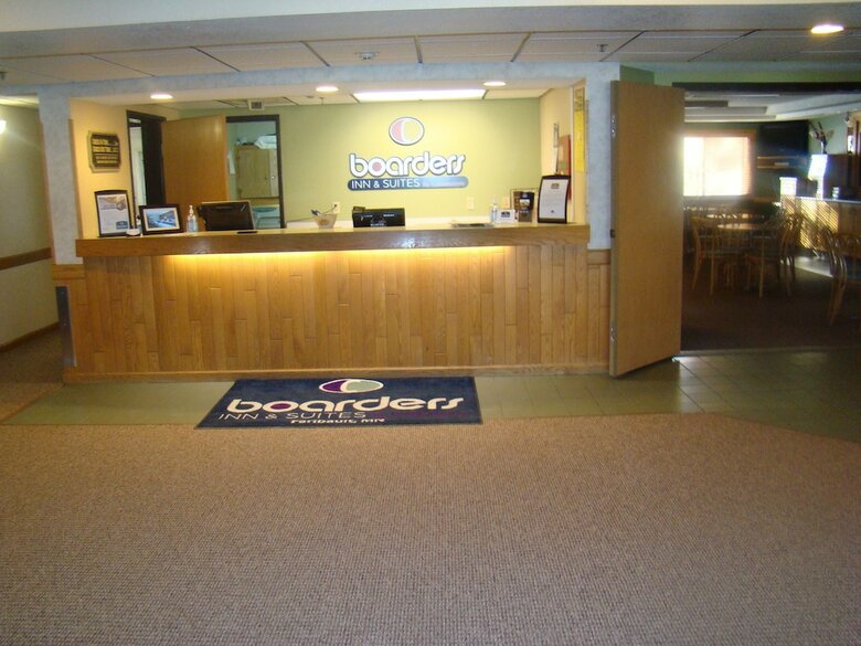 Boarders Inn & Suites By Cobblestone Hotels - Faribault