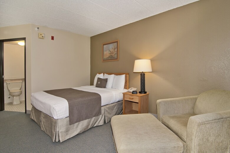 Boarders Inn & Suites By Cobblestone Hotels - Faribault