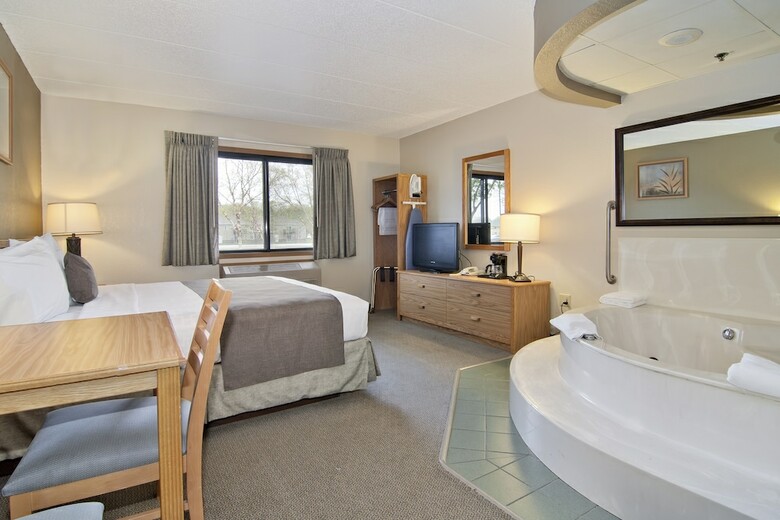 Boarders Inn & Suites By Cobblestone Hotels - Faribault