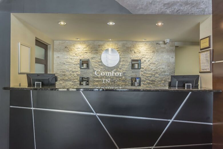 Hotel Comfort Inn