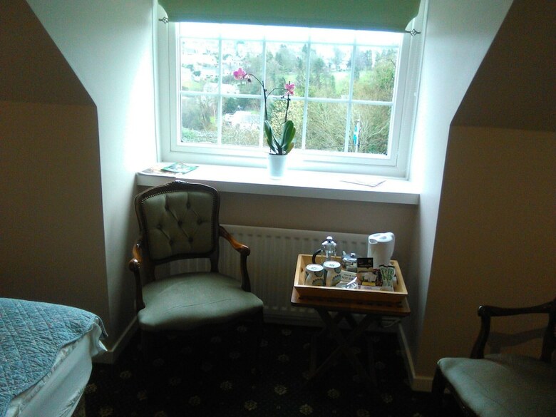 Hotel Meadhon House