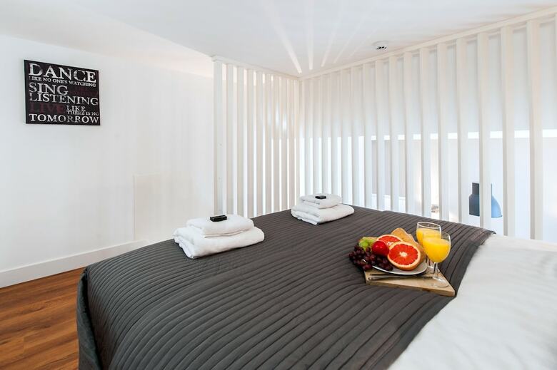 Apartamentos Short Stay Group Harbour Loft Studios