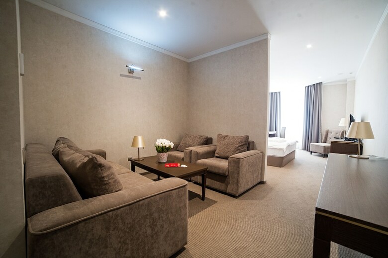 Sk Royal Hotel Tula