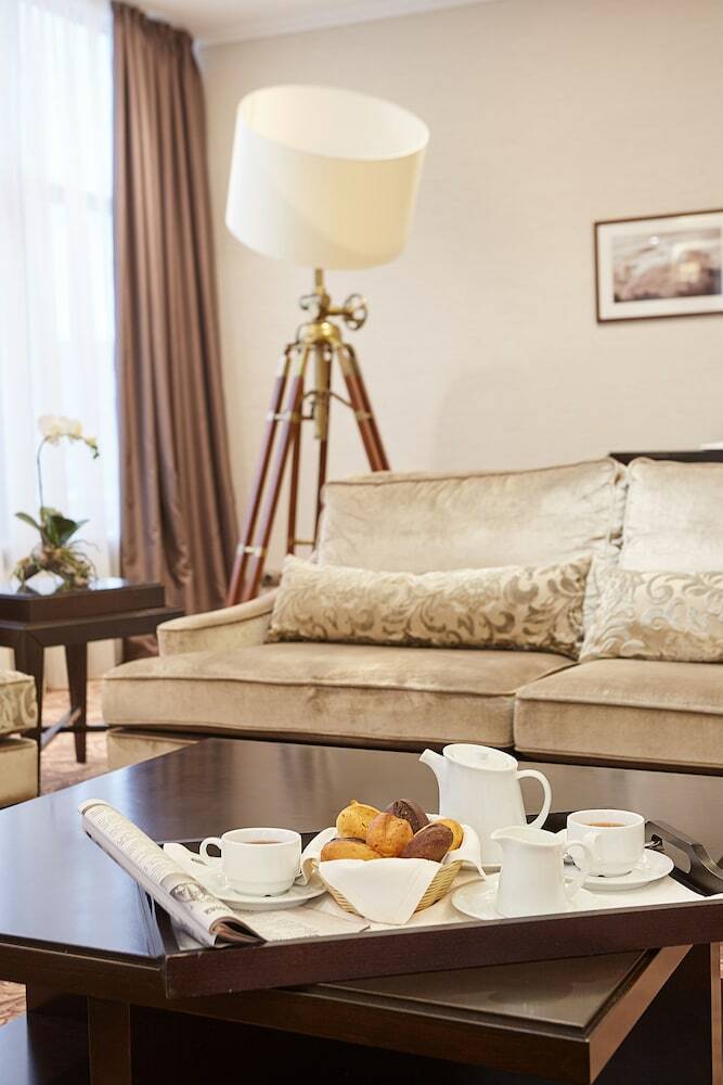 Sk Royal Hotel Tula
