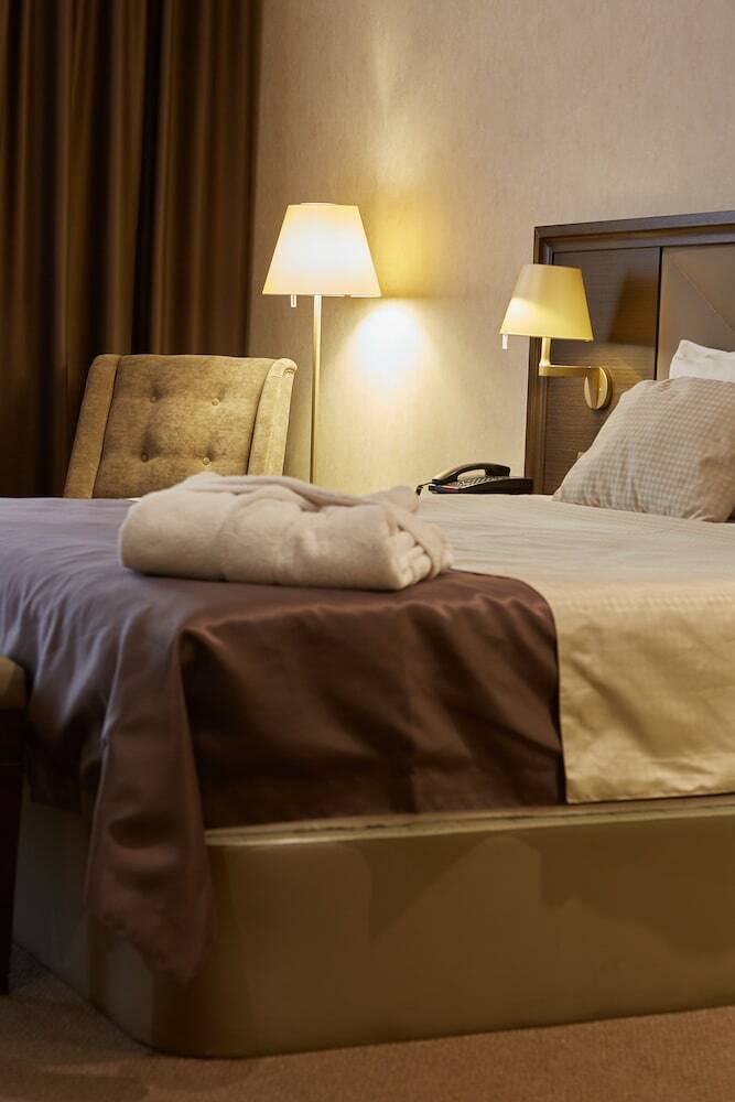 Sk Royal Hotel Tula