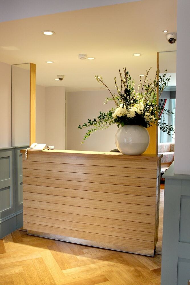 Cairn Hotel Newcastle Upon