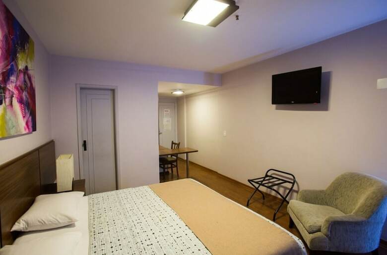 Gallant Hotel
