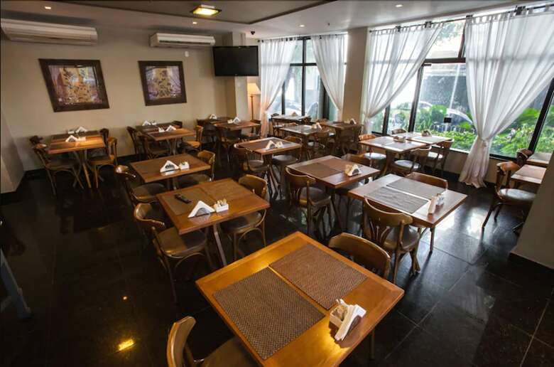 Gallant Hotel