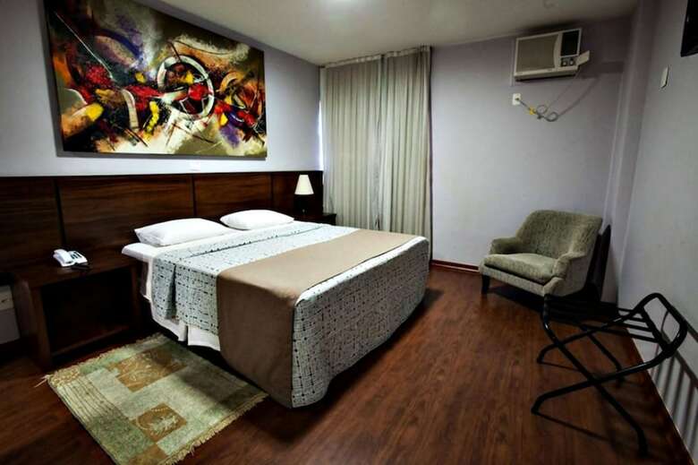Gallant Hotel