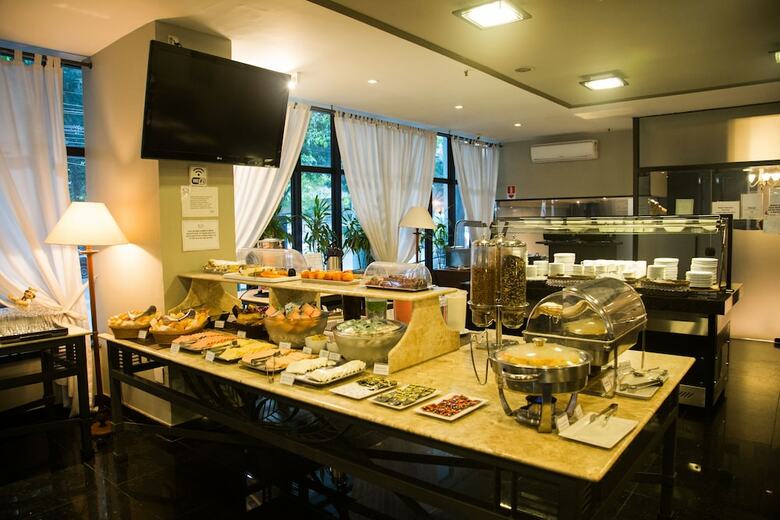 Gallant Hotel