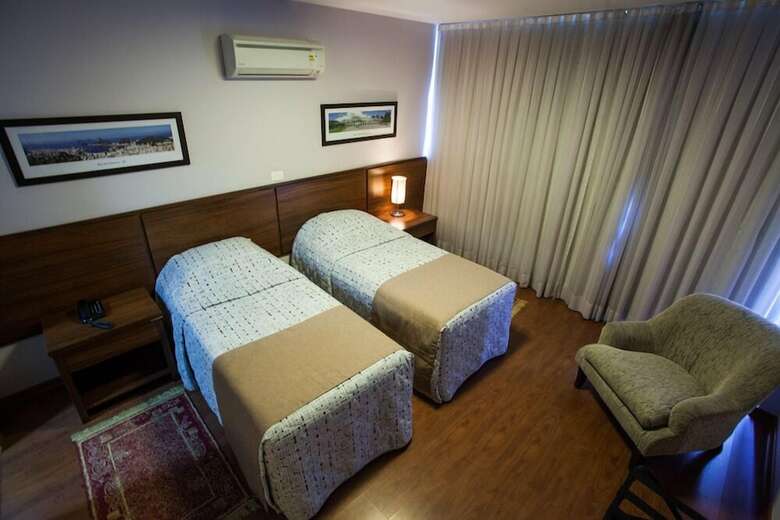 Gallant Hotel