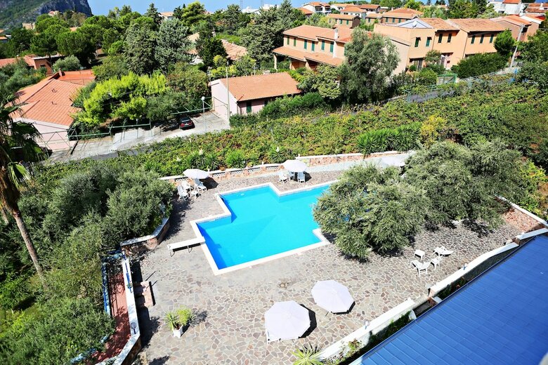Hotel Blu Eden