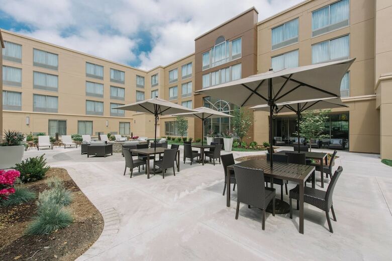 Hotel Courtyard By Marriott Nashua