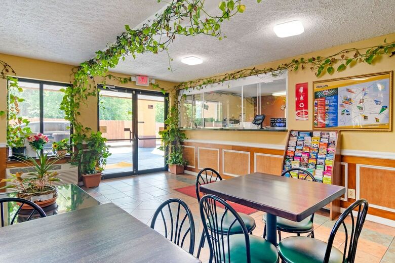 Hotel Econo Lodge