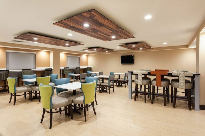Holiday Inn Express Hotel & Suites Mebane