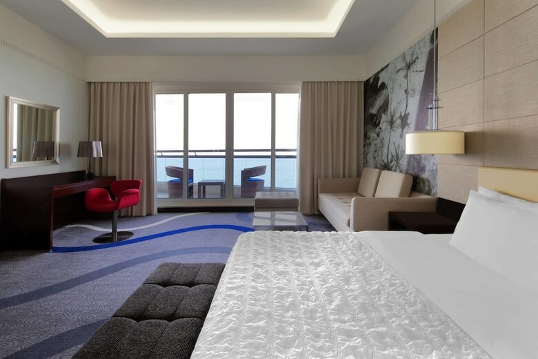 Hotel Le Meridien Al Aqah Beach Resort