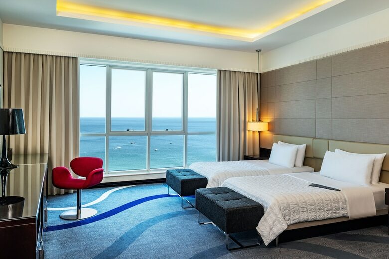 Hotel Le Meridien Al Aqah Beach Resort