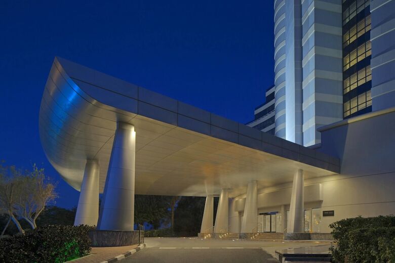 Hotel Le Meridien Al Aqah Beach Resort