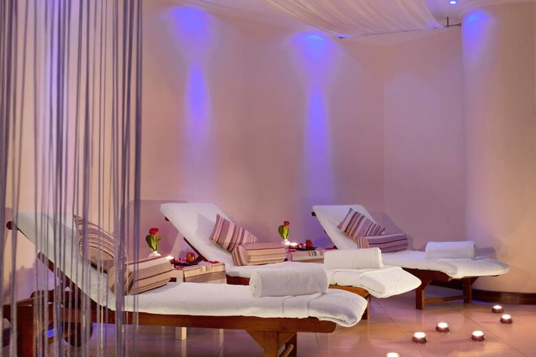Hotel Le Meridien Al Aqah Beach Resort