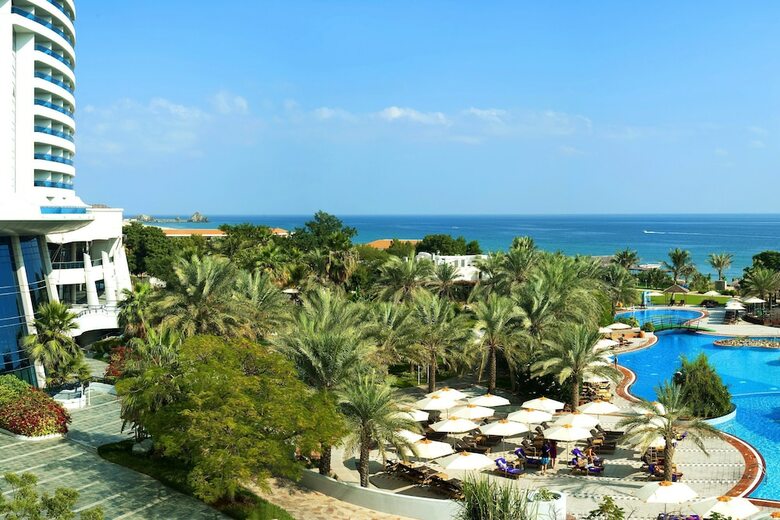 Hotel Le Meridien Al Aqah Beach Resort