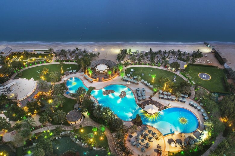 Hotel Le Meridien Al Aqah Beach Resort