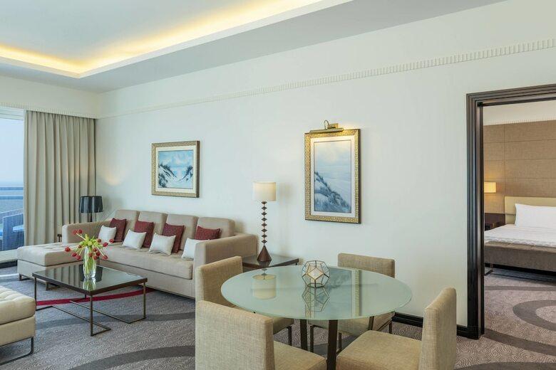 Hotel Le Meridien Al Aqah Beach Resort