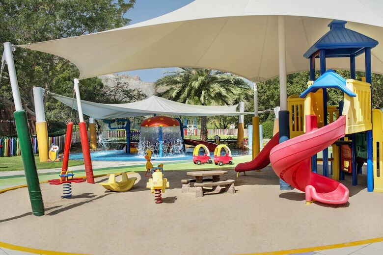 Hotel Le Meridien Al Aqah Beach Resort