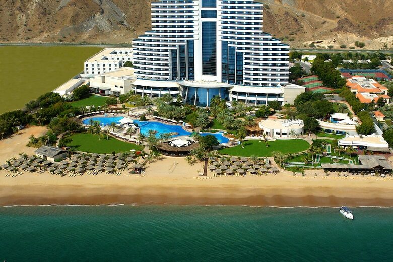 Hotel Le Meridien Al Aqah Beach Resort