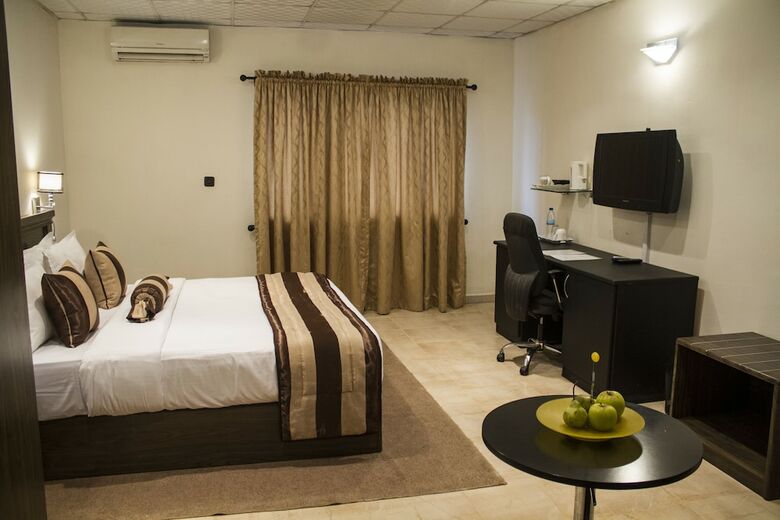 Atlantic Hotels And Suites