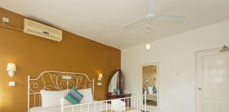 Royce Boutique Hotel