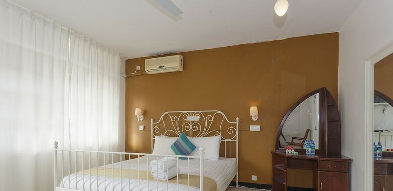 Royce Boutique Hotel