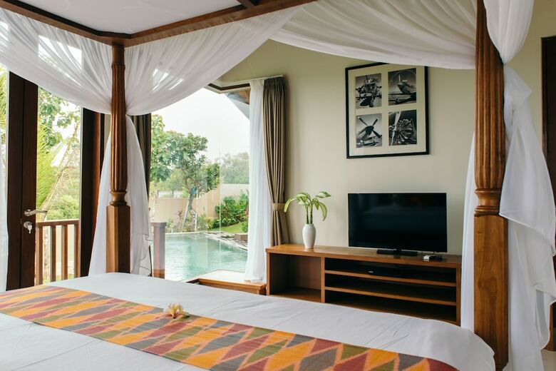 Jimbaran View Villa