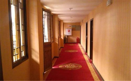 Wudangshan Yinjie Holiday Hotel