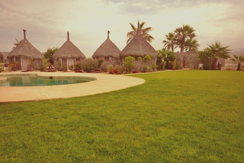 Hostal Mayan Village Beach Front Hotel