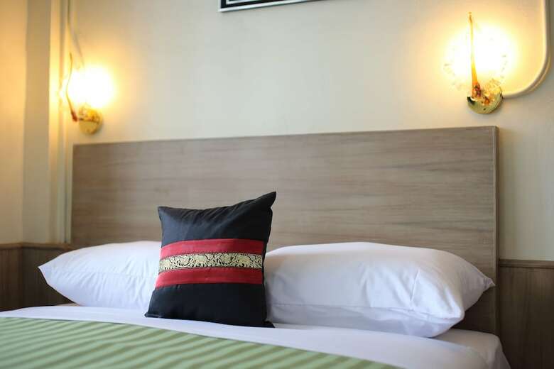 Sukhumvit 20 Hotel