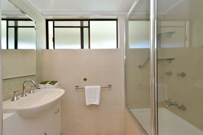 Seascape Holiday-tropical Reef Apartment