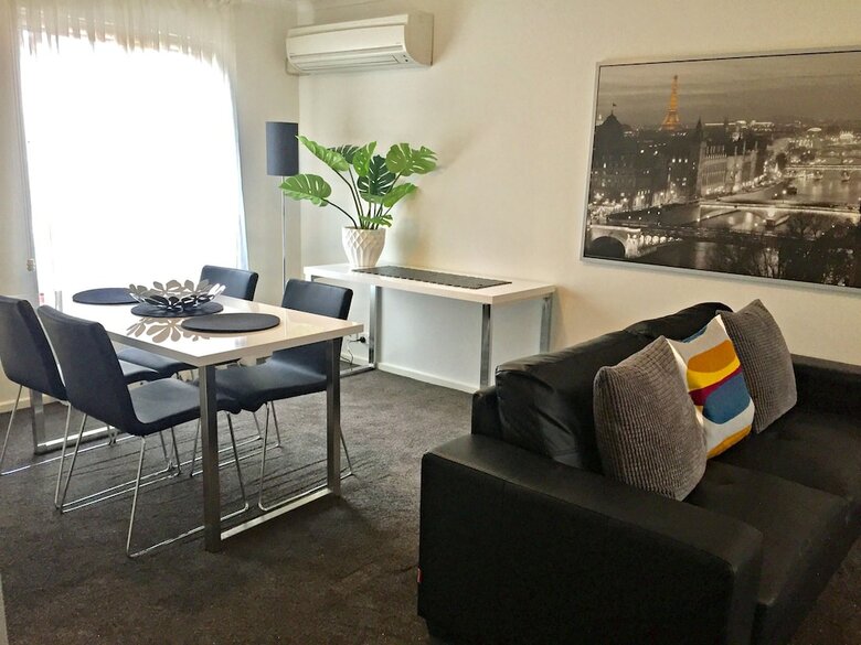 Adelaide Dresscircle Apartments - Archer Street