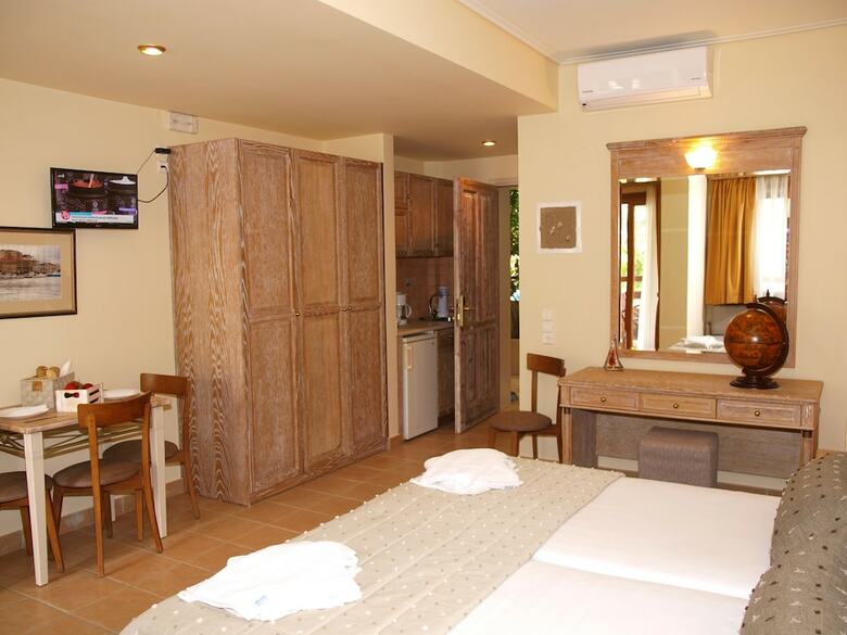 Aparthotel Mylos Hotel Apartments - Adults Only