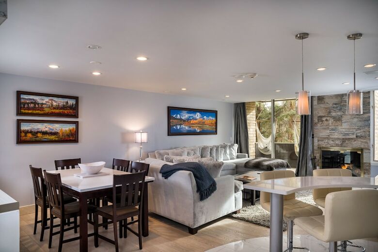 Hotel Vail's Mountain Haus